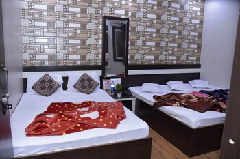 hotel qadri 400 mtrs from dargah