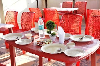 hotel qadri 400 mtrs from dargah