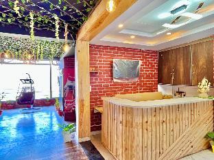 Hotel Pinerock & Cafe, Mussoorie - A Four Star Luxury Hotel,India>>Mussoorie,0 star