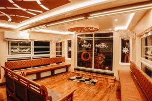 venice premium houseboats alleppey