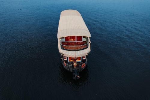 venice premium houseboats alleppey
