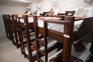 Deena Guest House Dormatory,India>>Varanasi,5 star