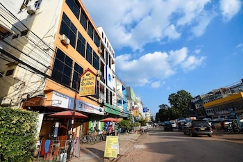sport guesthouse vientiane