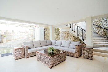 solitude acacia resort