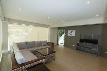 solitude acacia resort