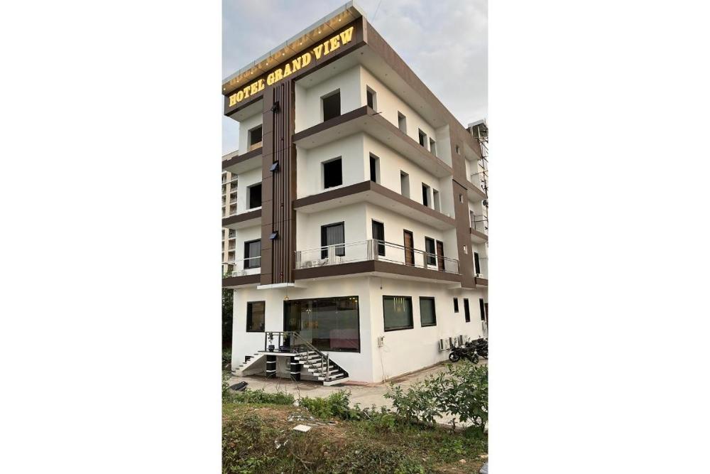 hotel grand view