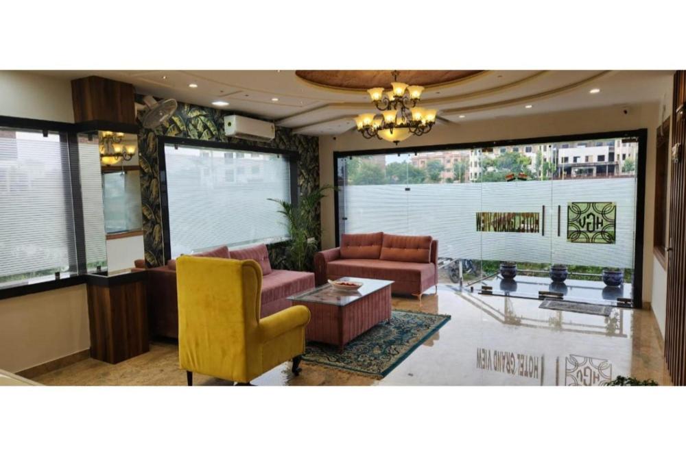 hotel grand view