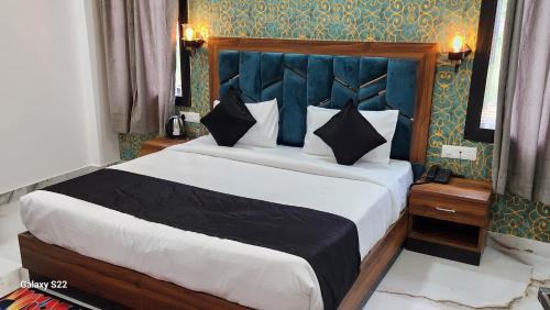 hotel grand view