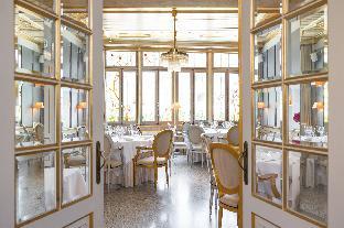 hotel le place d armes