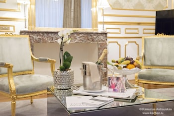 hotel le place d armes