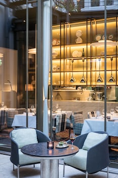 hotel le place d armes