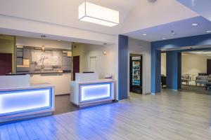 holiday inn express hotel and suites burlington by ihg