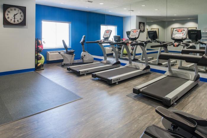 holiday inn express hotel and suites burlington by ihg