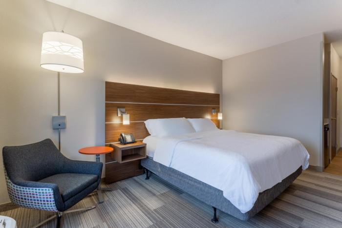 holiday inn express hotel and suites burlington by ihg