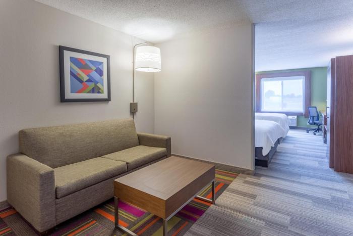 holiday inn express hotel and suites burlington by ihg