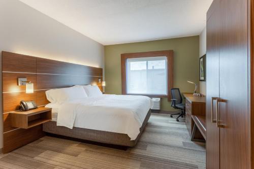 holiday inn express hotel and suites burlington by ihg