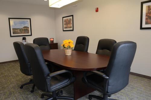 holiday inn express hotel and suites burlington by ihg