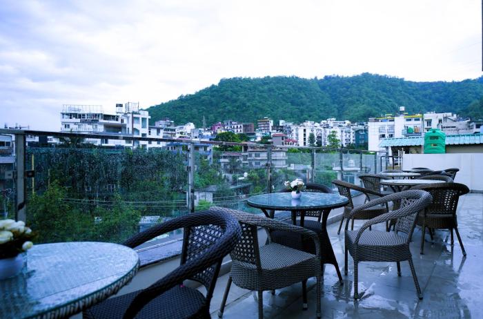 hotel lords valley rishikesh