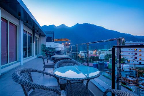 hotel lords valley rishikesh