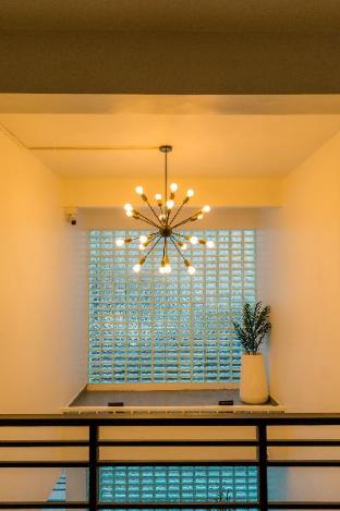 lek lek samui roomxcoffee bar