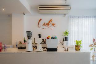 lek lek samui roomxcoffee bar