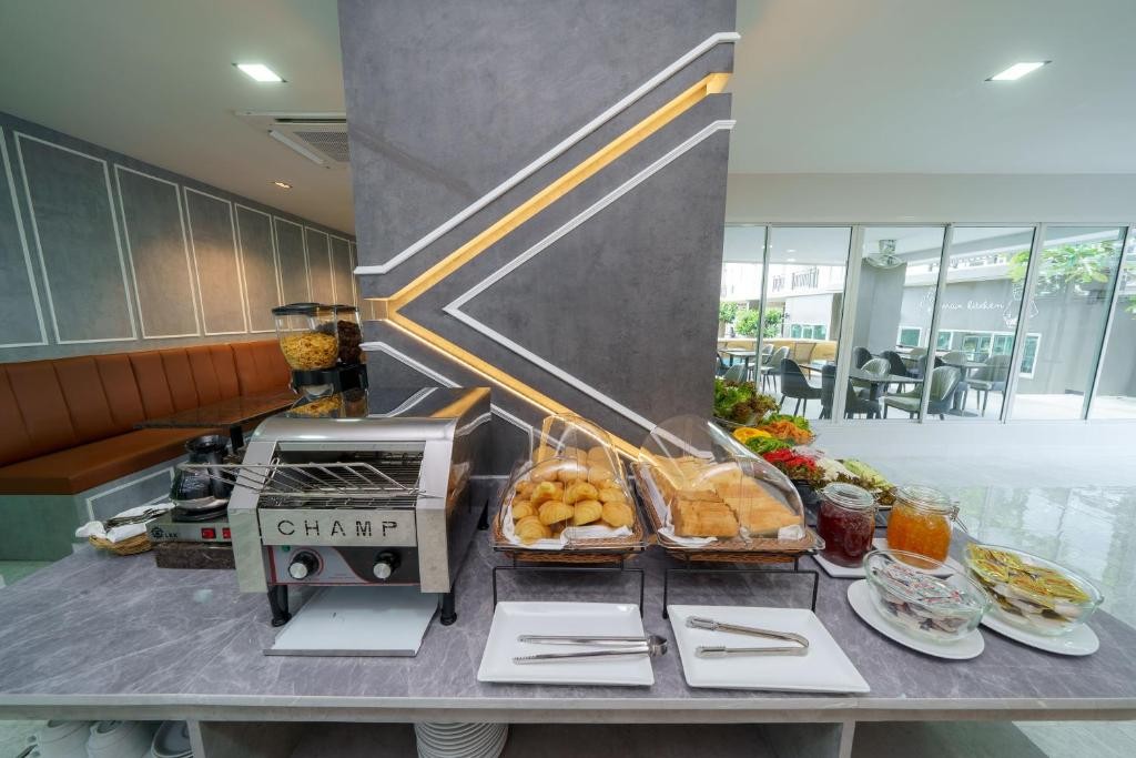 lhc hotel and resort