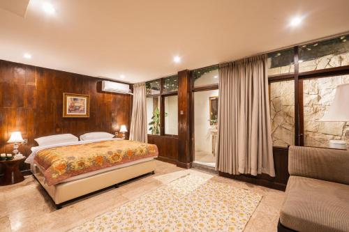 the corduroy hotel