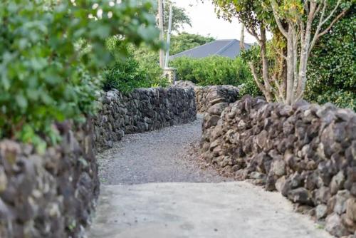 jeju ya aewol dokchae stay