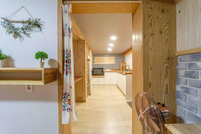 jeju ya aewol dokchae stay