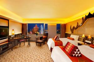hotel beverly plaza