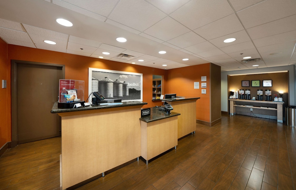 hampton inn and suites madera