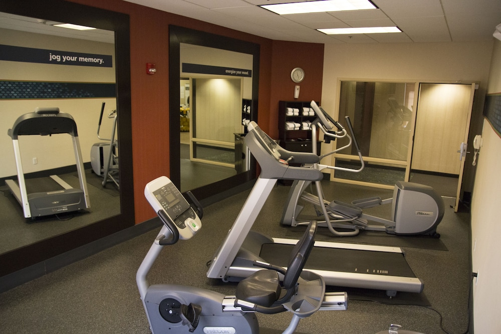 hampton inn and suites madera