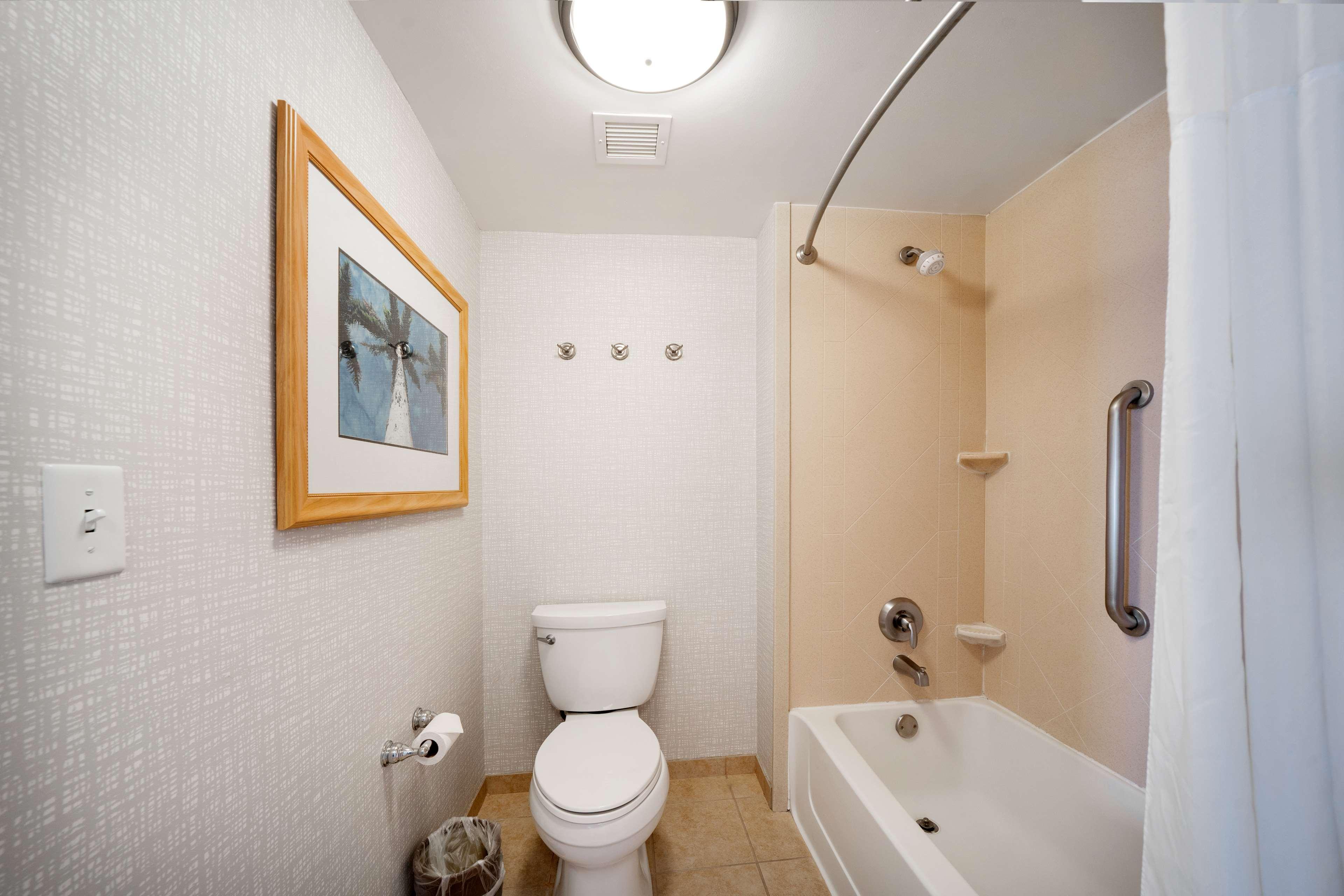 hampton inn and suites madera