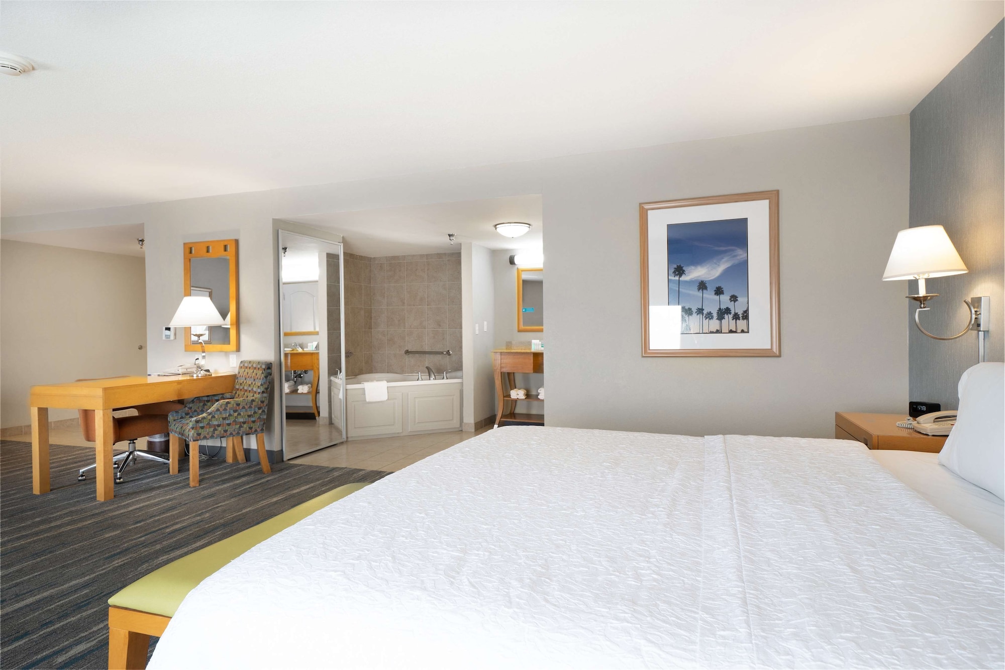 hampton inn and suites madera