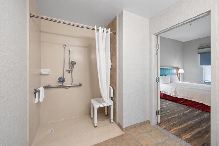 hampton inn and suites madera