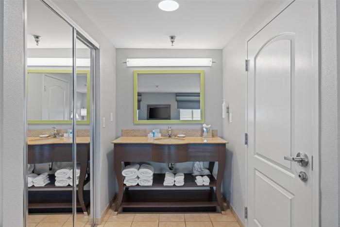 hampton inn and suites madera