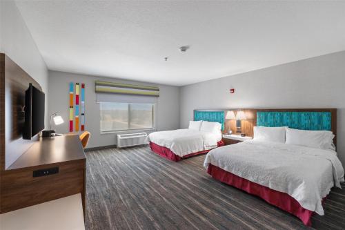 hampton inn and suites madera