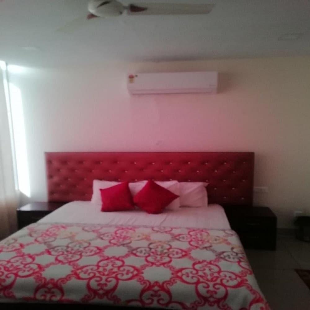 hotel paradise patiala