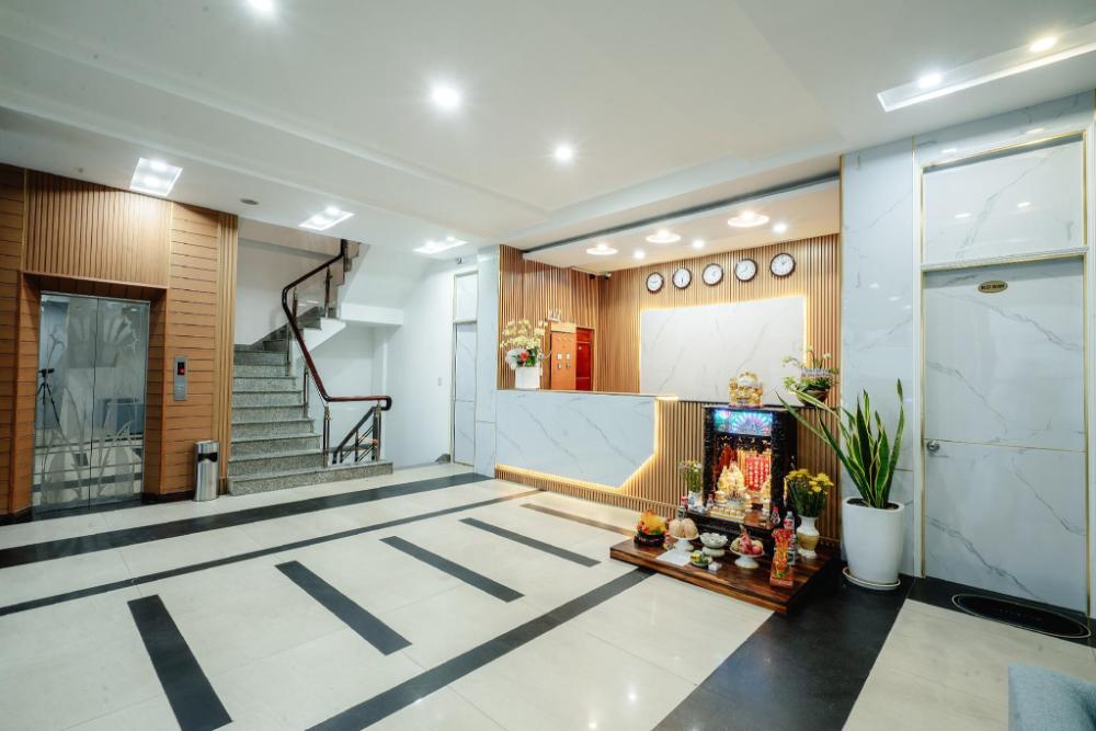 king hotel
