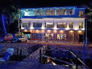 Jayaganga Riverfront Resort
