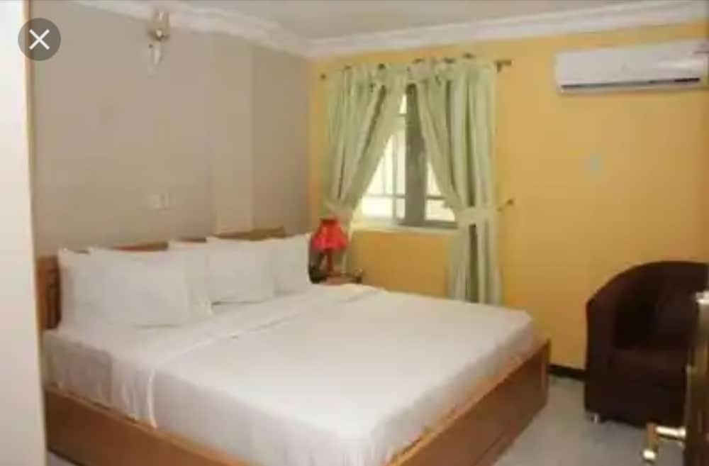 apartment79