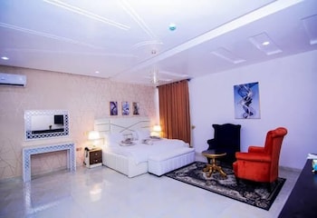 hogis luxury suites