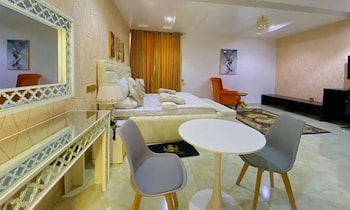 hogis luxury suites