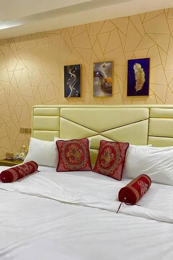 hogis luxury suites