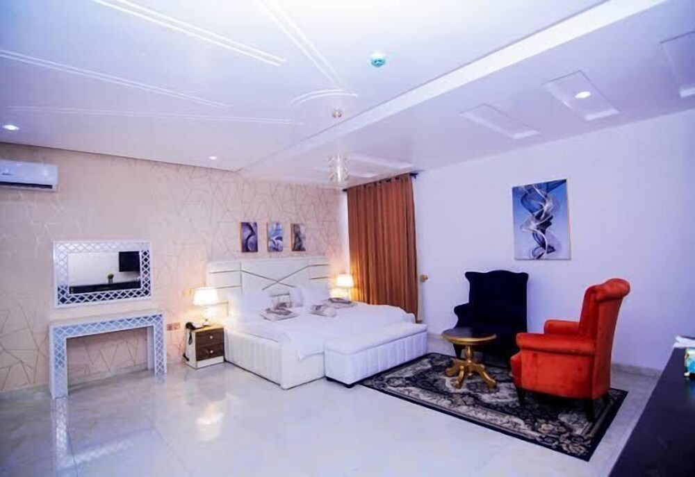 hogis luxury suites
