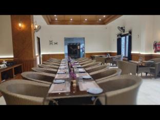 Mandav Heritage Resort, Managed By Jmc Hotels Group India,Mandu>>Dhar,3 star