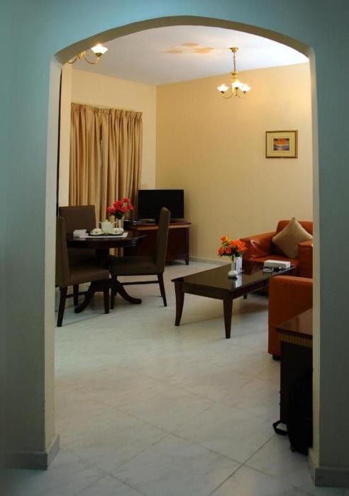 new royal palace hotel apartment