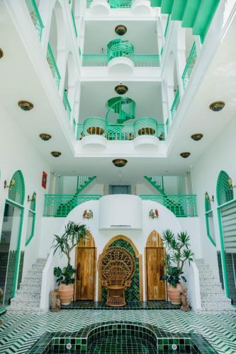 pisces hotel hue