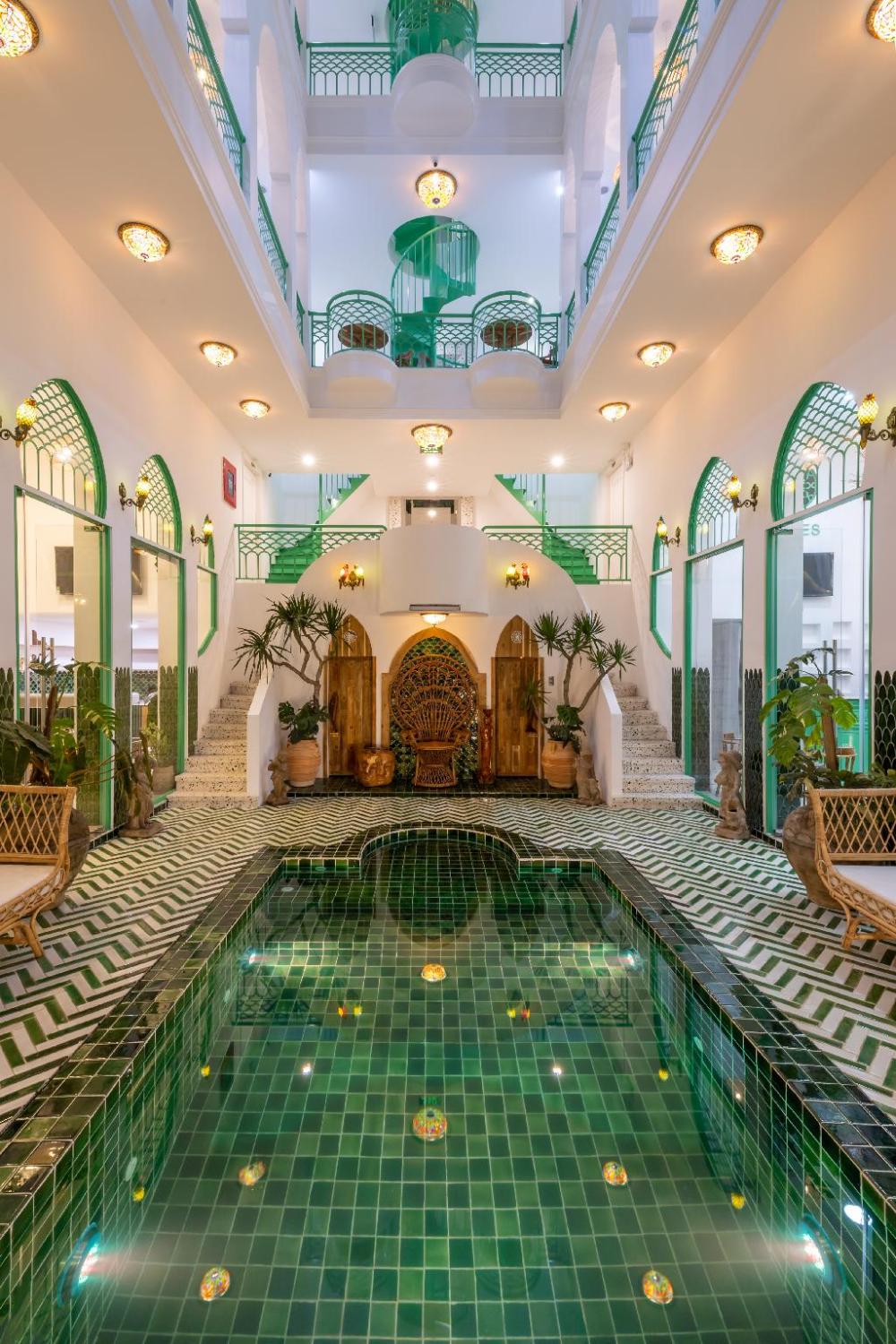 pisces hotel hue