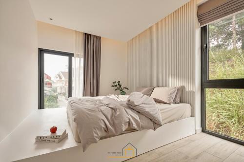 the present house da lat